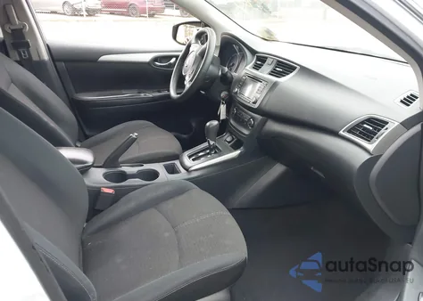 2018 Nissan Sentra S z USA, uszkodzony, nr VIN 3N1AB7AP0JY332369